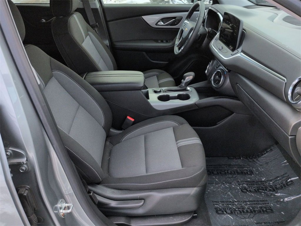 Certified 2025 Chevrolet Blazer LT w/ Driver Confidence Package image 27