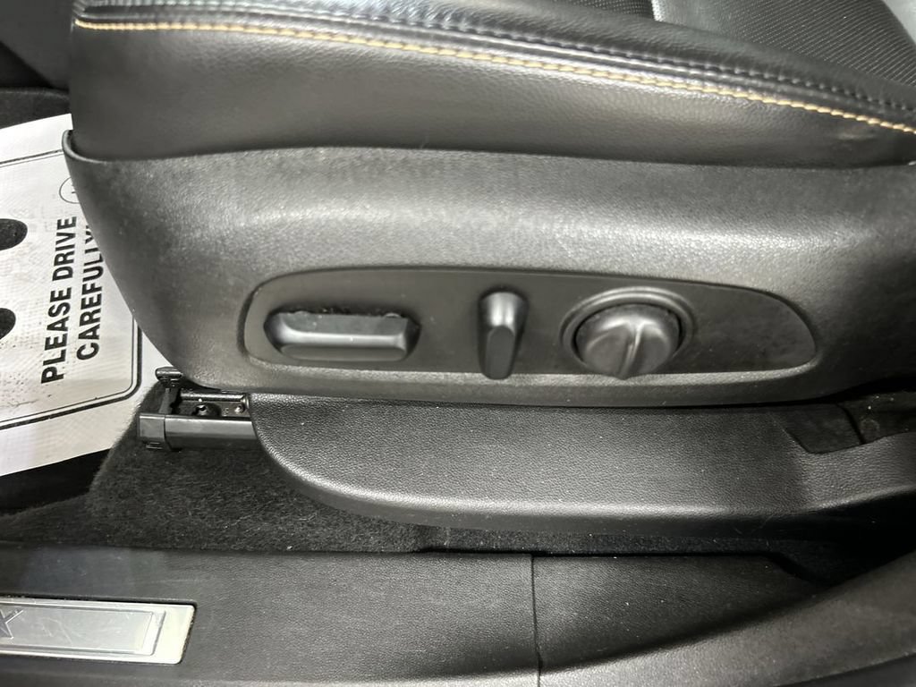 Used 2019 Chevrolet Equinox Premier FWD image 10