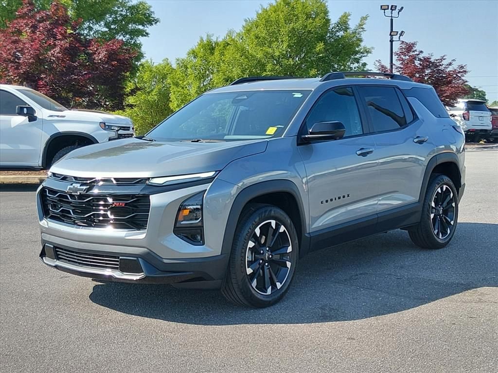 Used 2025 Chevrolet Equinox RS w/ Safety and Technology Package FWD image 7