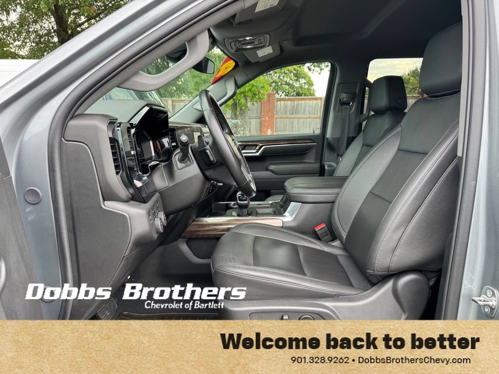 Used 2025 Chevrolet Silverado 1500 RST AWD/4WD image 10