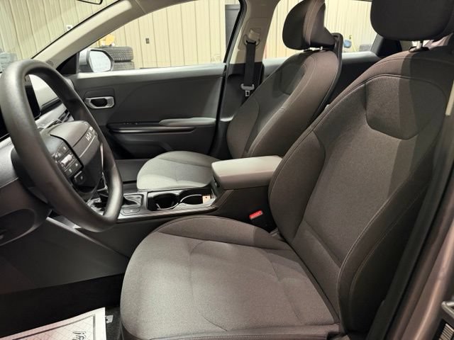 Used 2025 Kia K4 FWD image 14