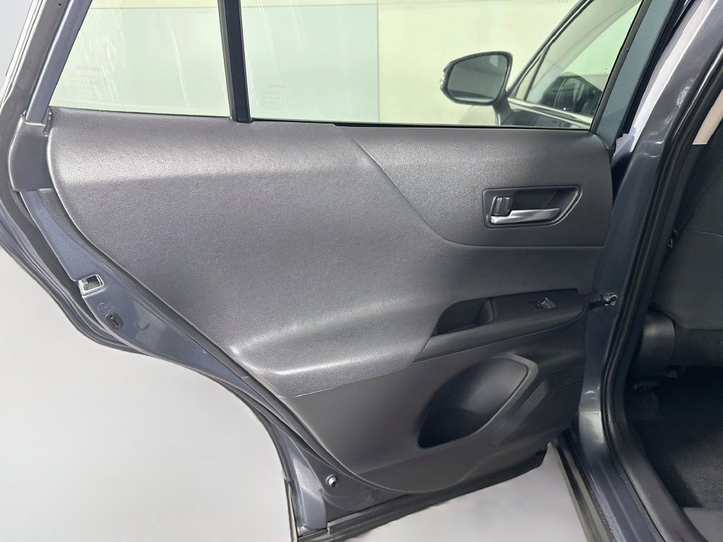 Used 2024 Toyota Venza LE AWD/4WD image 25