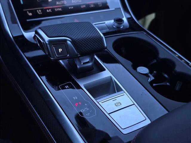 New 2026 Audi RS Q8 performance image 23