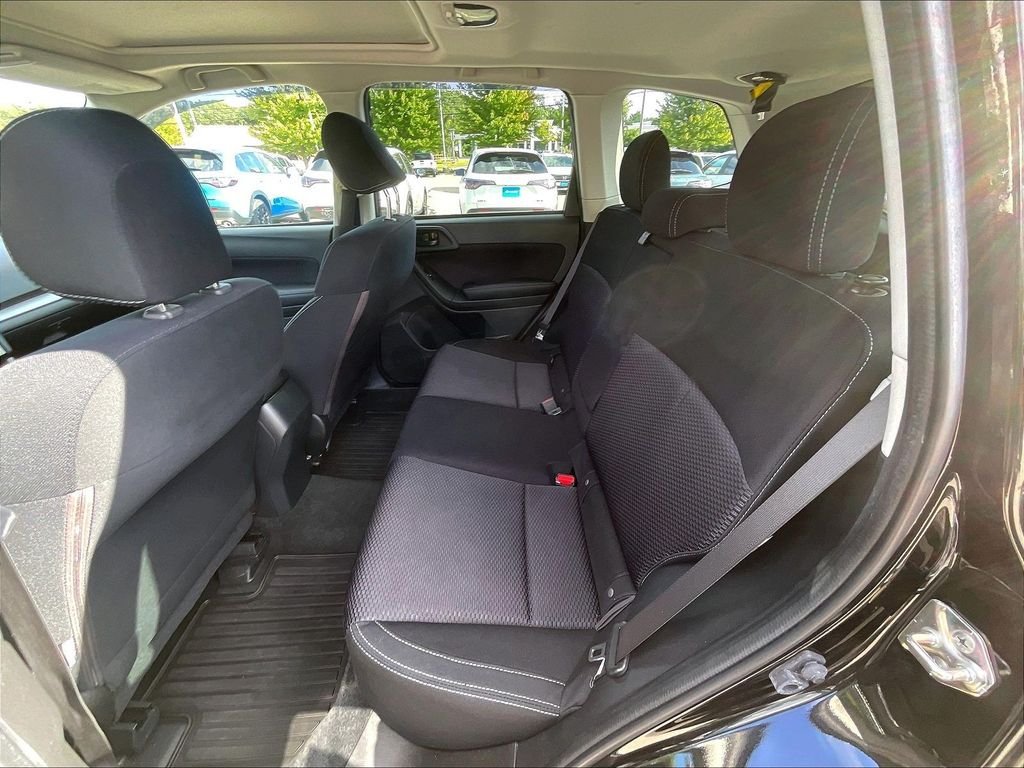 Used 2018 Subaru Forester 2.5i Premium w/ All-Weather Package AWD/4WD image 15