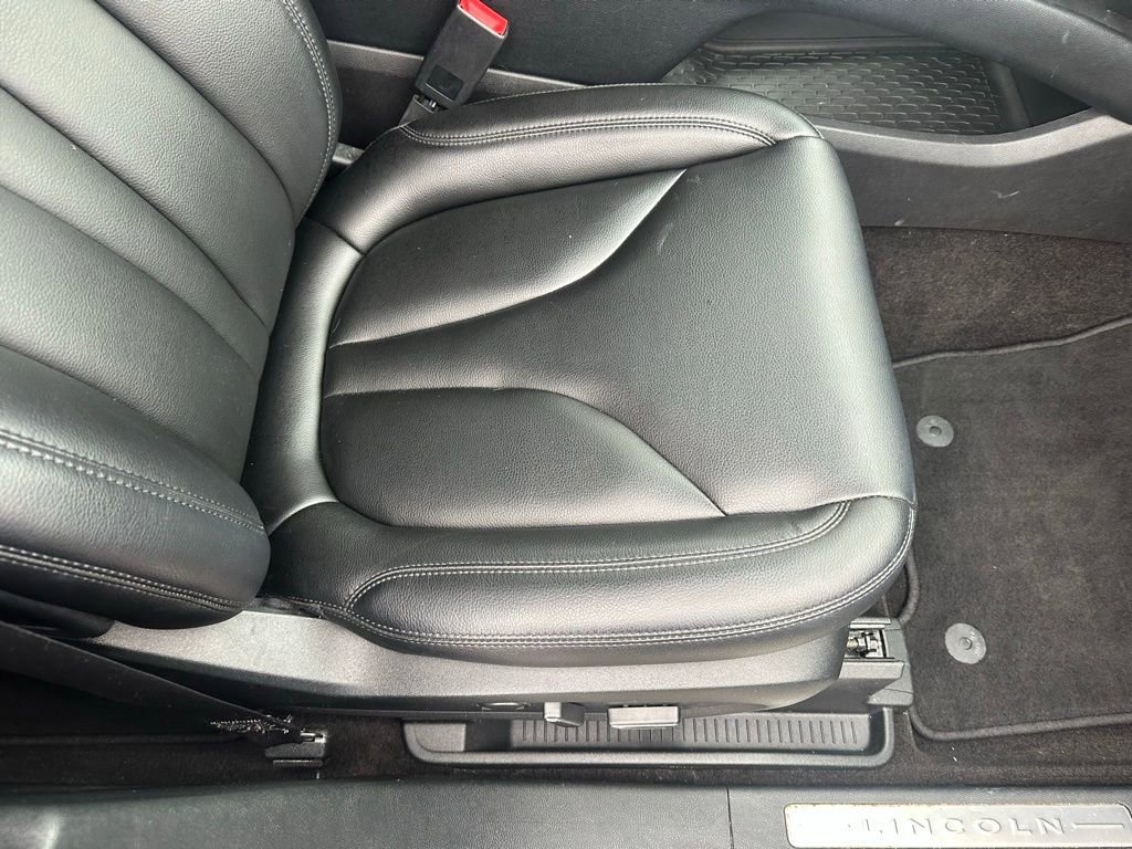 Used 2019 Lincoln Nautilus FWD image 19