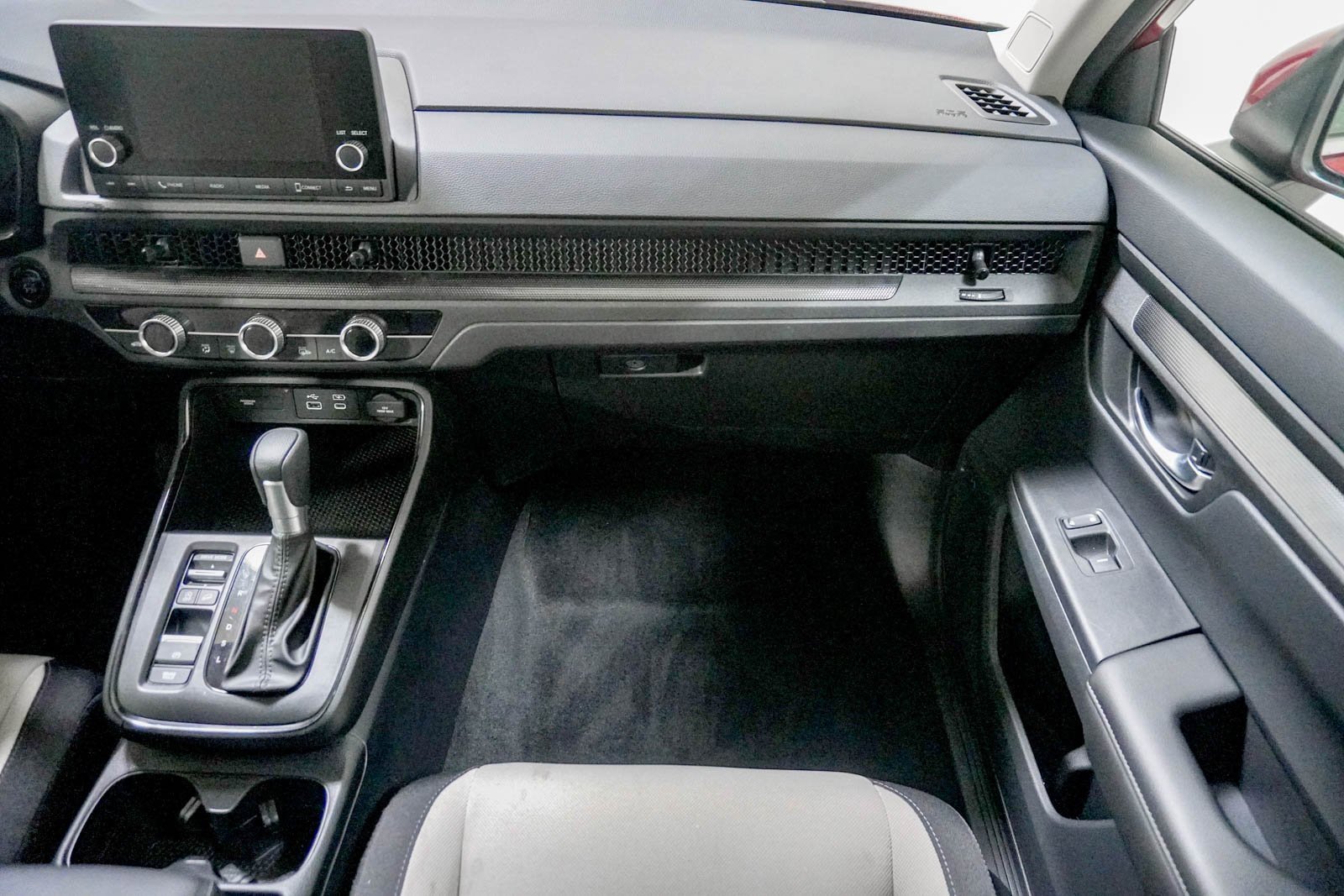 Certified 2025 Honda CR-V EX image 29