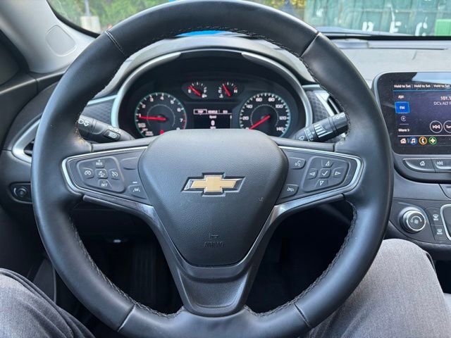 Used 2024 Chevrolet Malibu RS FWD image 32