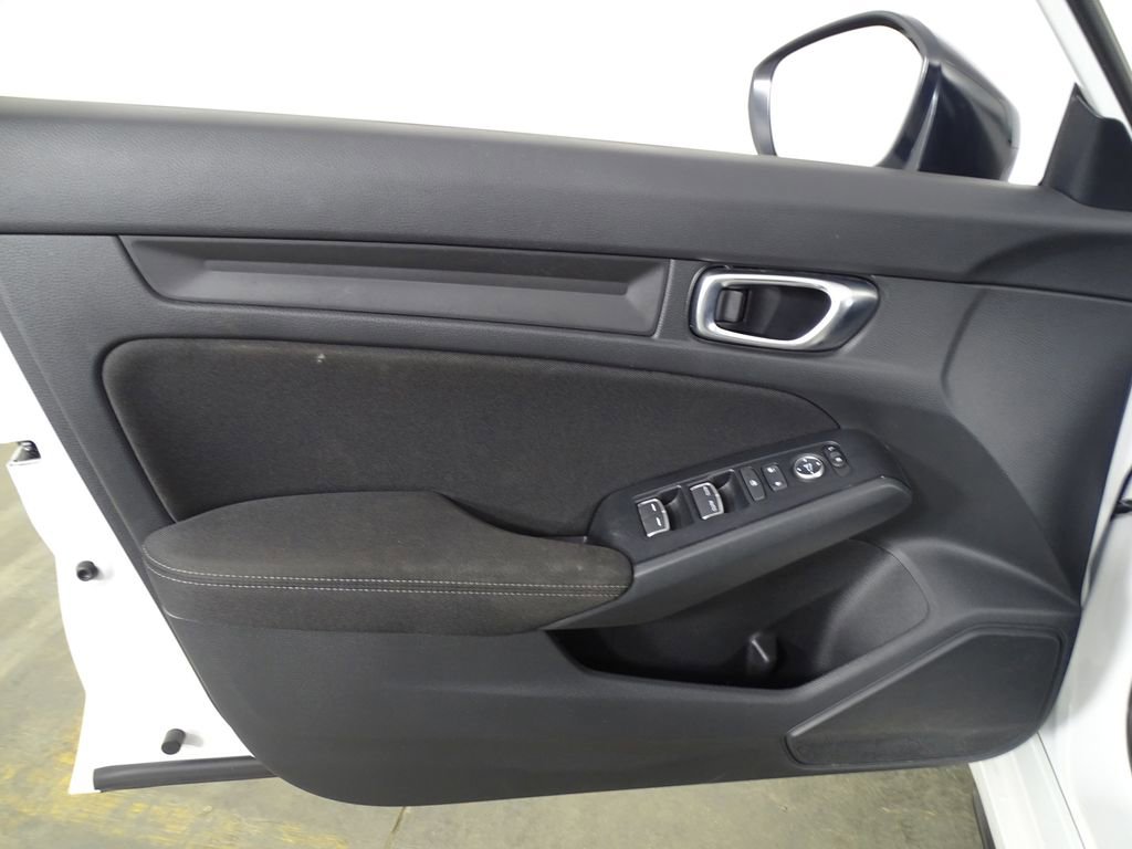 Used 2025 Honda Civic Sport image 14