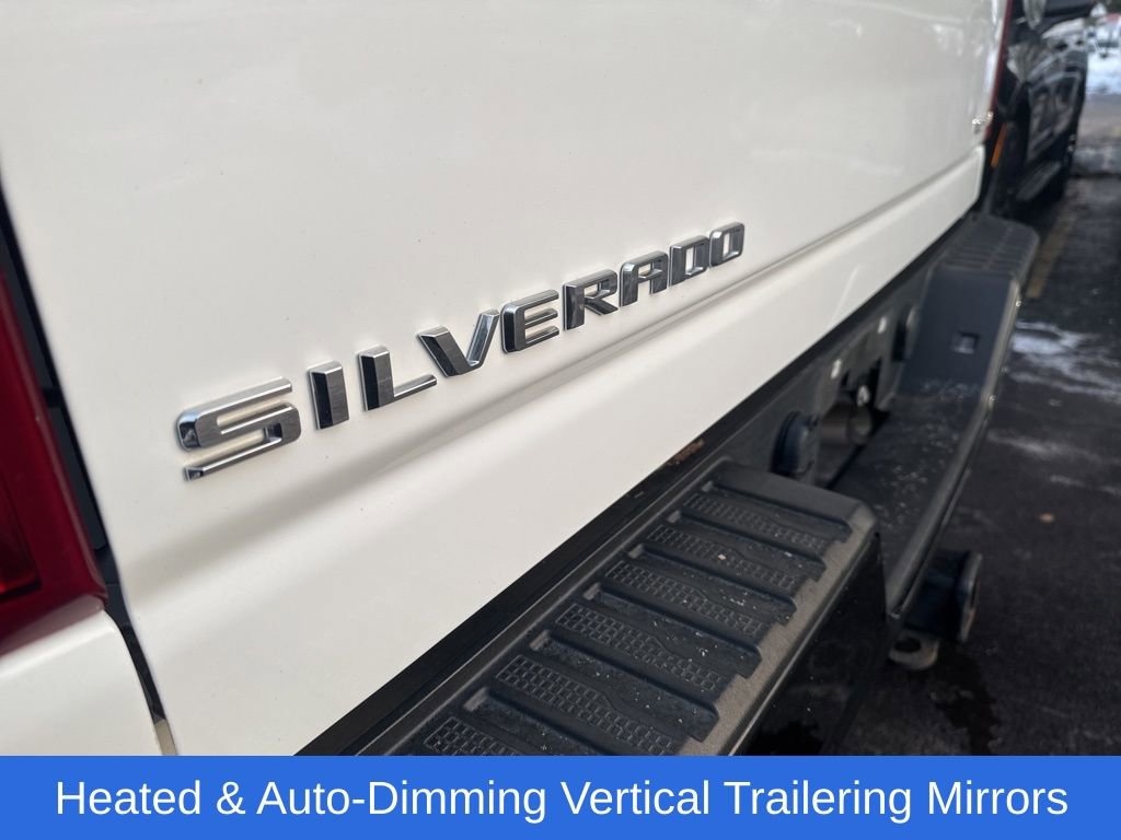 Used 2021 Chevrolet Silverado 2500 Custom w/ Custom Value Package image 9