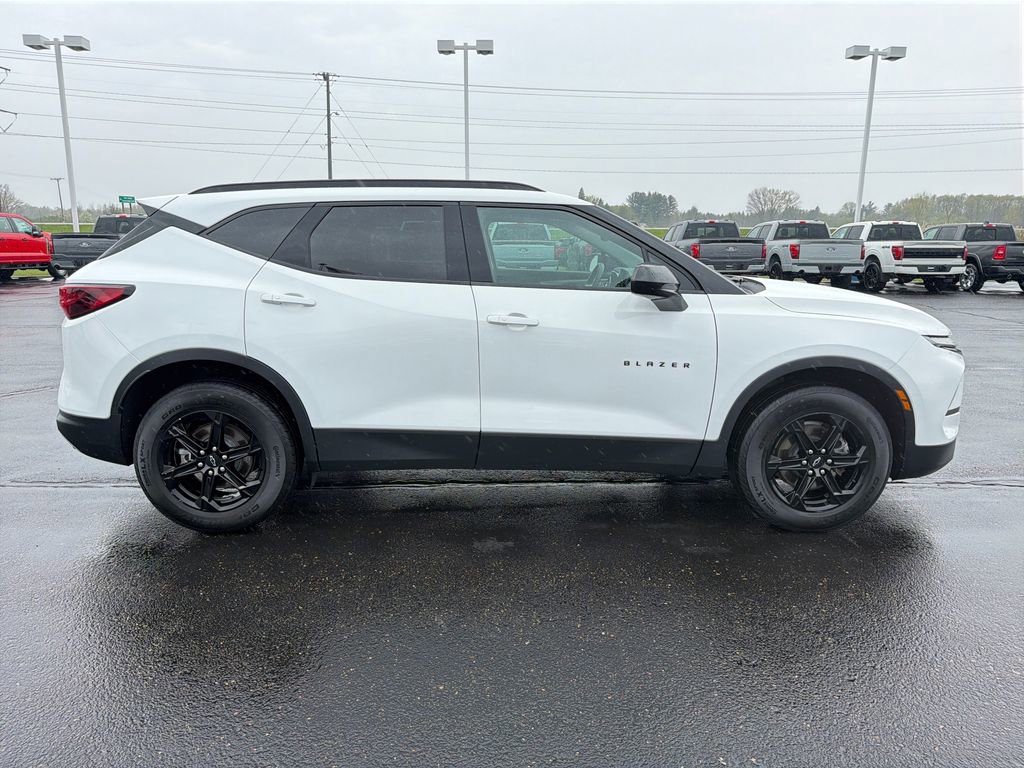 Used 2023 Chevrolet Blazer LT w/ Convenience Package AWD/4WD image 6