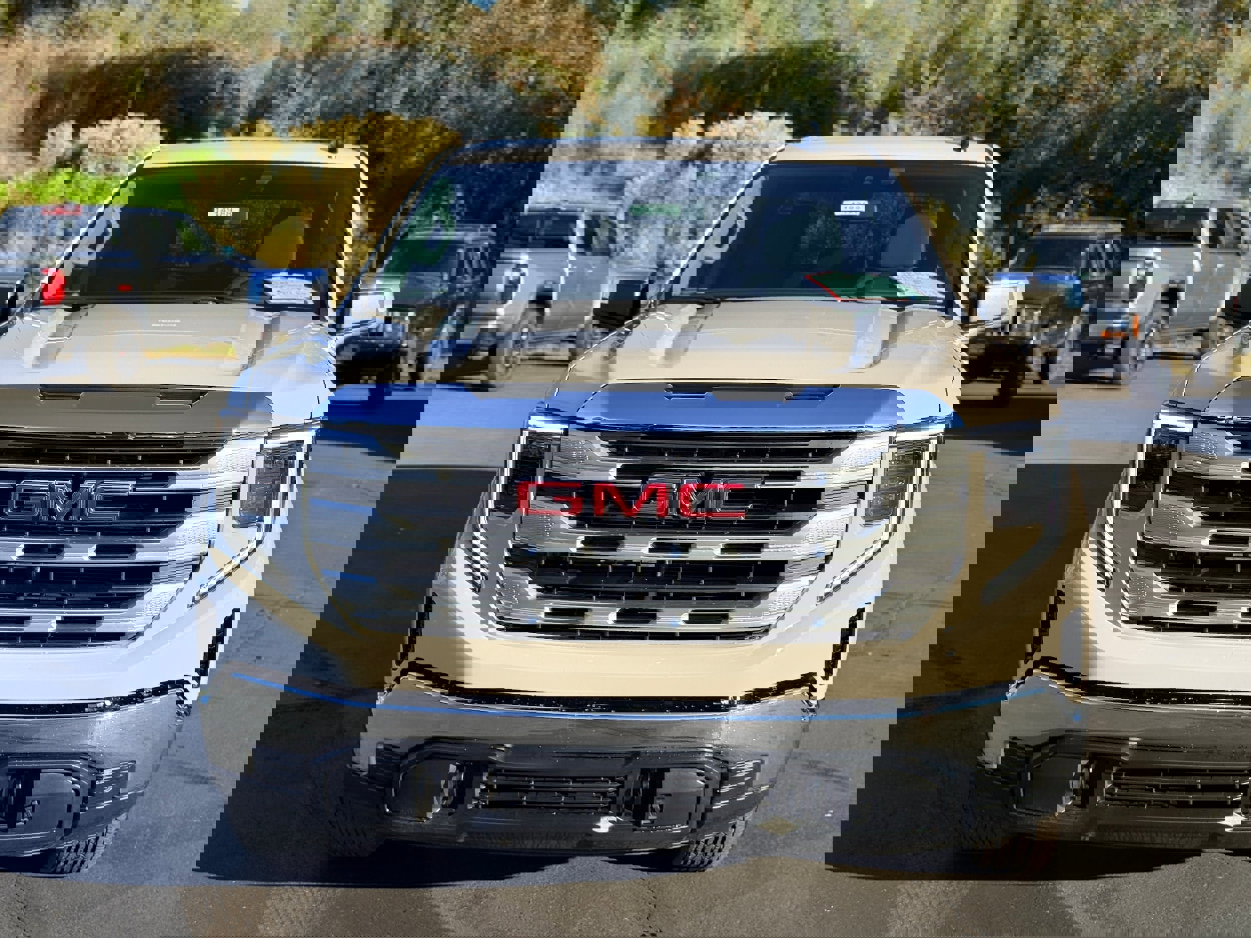 New 2026 GMC Sierra 1500 SLE w/ Max Trailering Package image 2