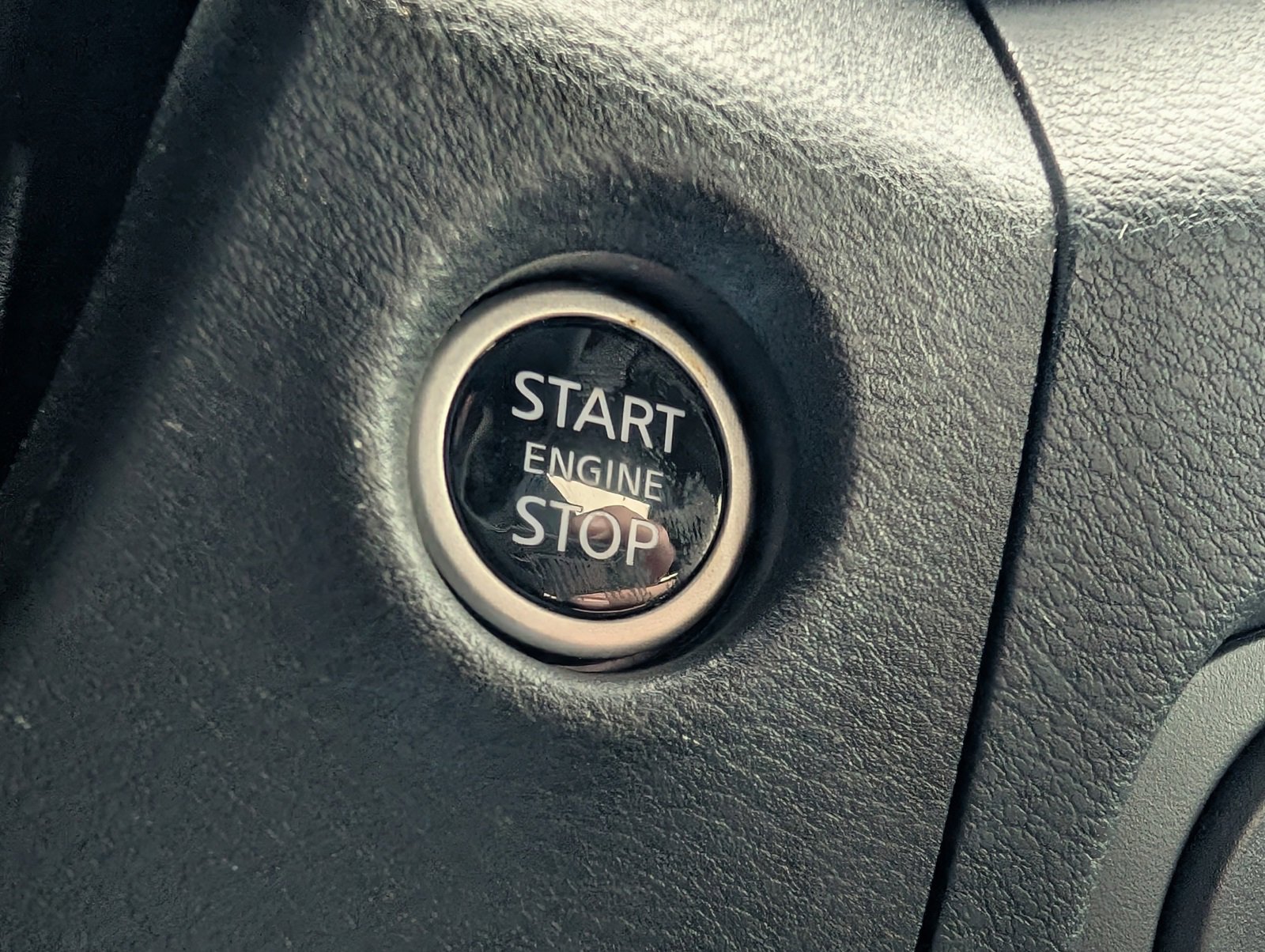 Used 2023 Nissan Frontier S w/ Technology Package image 18