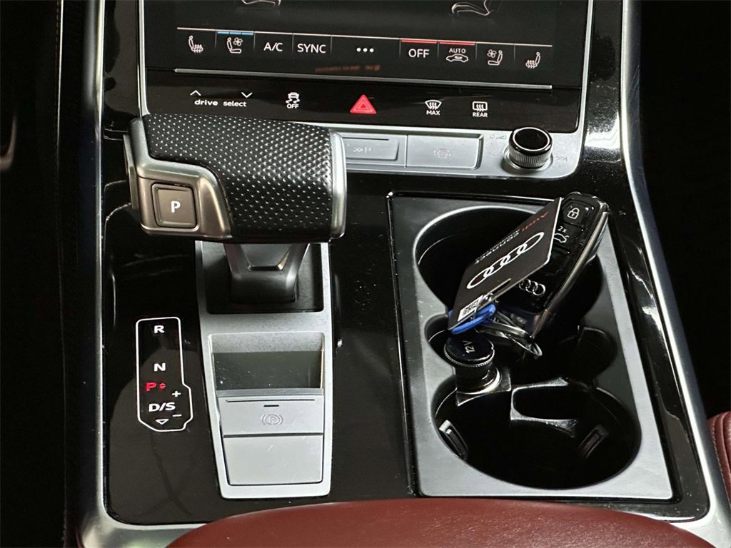 Used 2023 Audi SQ7 Prestige w/ Prestige Package image 23