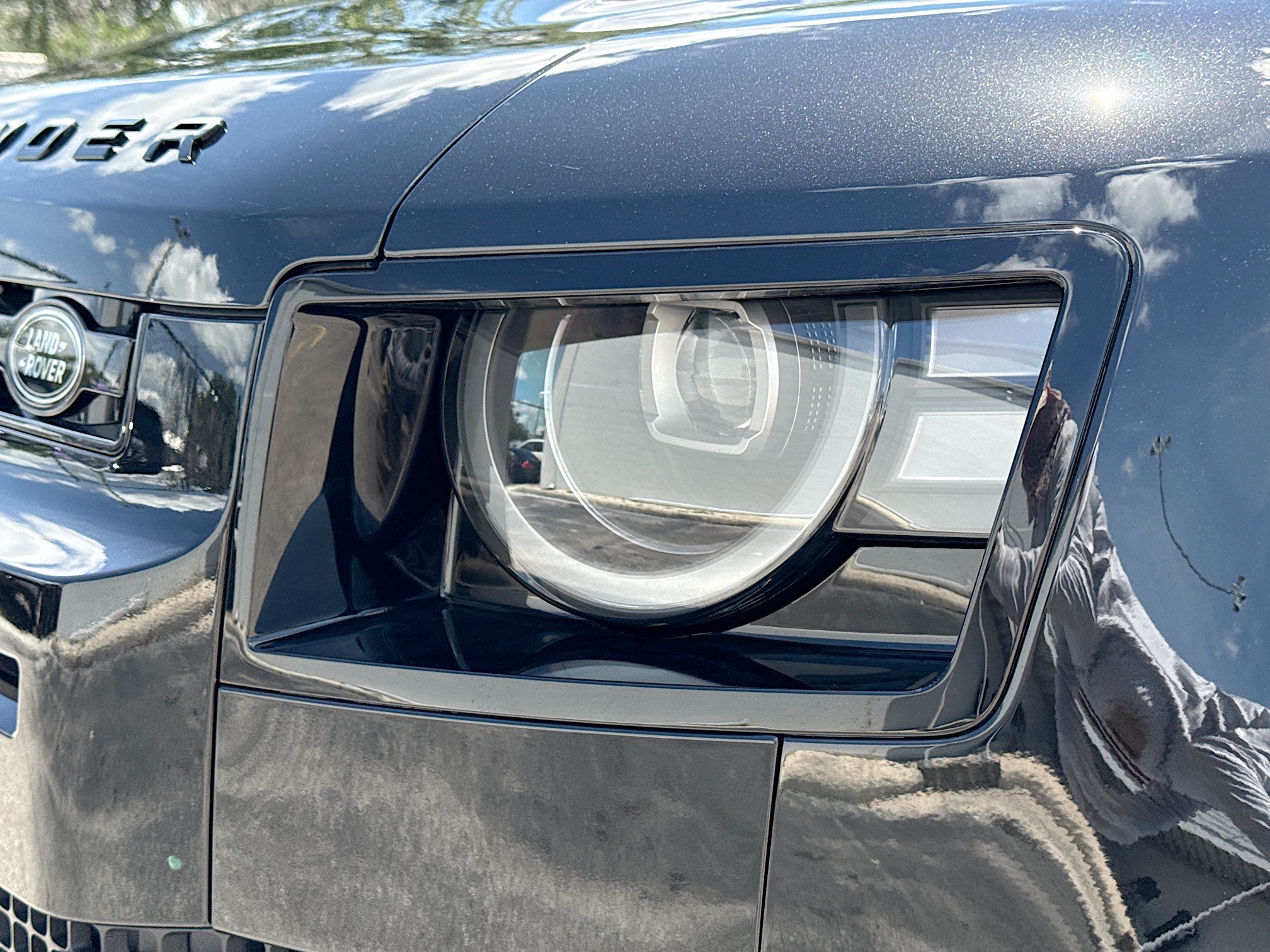 New 2026 Land Rover Defender 110 X AWD/4WD image 9