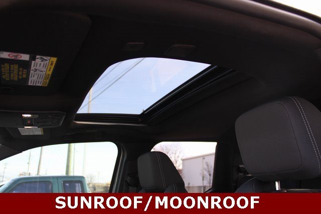 Used 2025 Toyota Tacoma Limited image 17