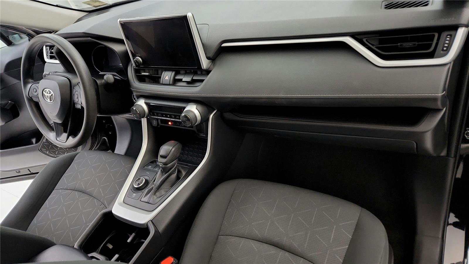 Used 2024 Toyota RAV4 AWD Hybrid image 13