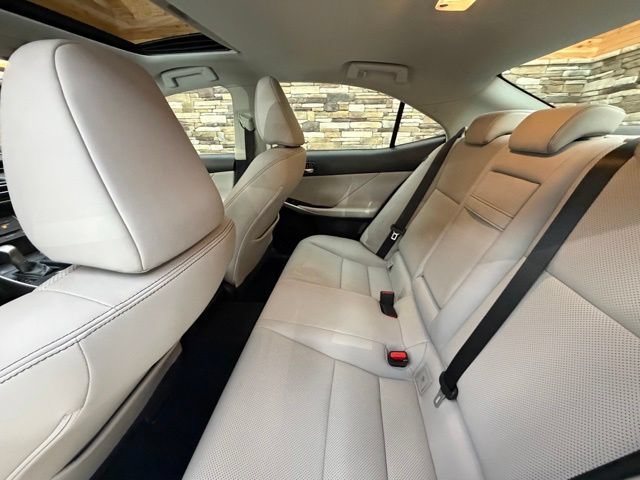 Used 2016 Lexus IS 300 AWD w/ Navigation System Package image 33