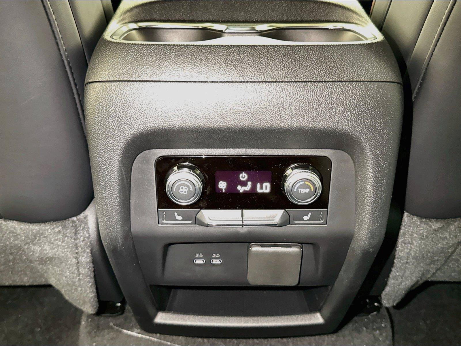 New 2026 GMC Acadia AT4 w/ Luxury Package AWD/4WD image 14