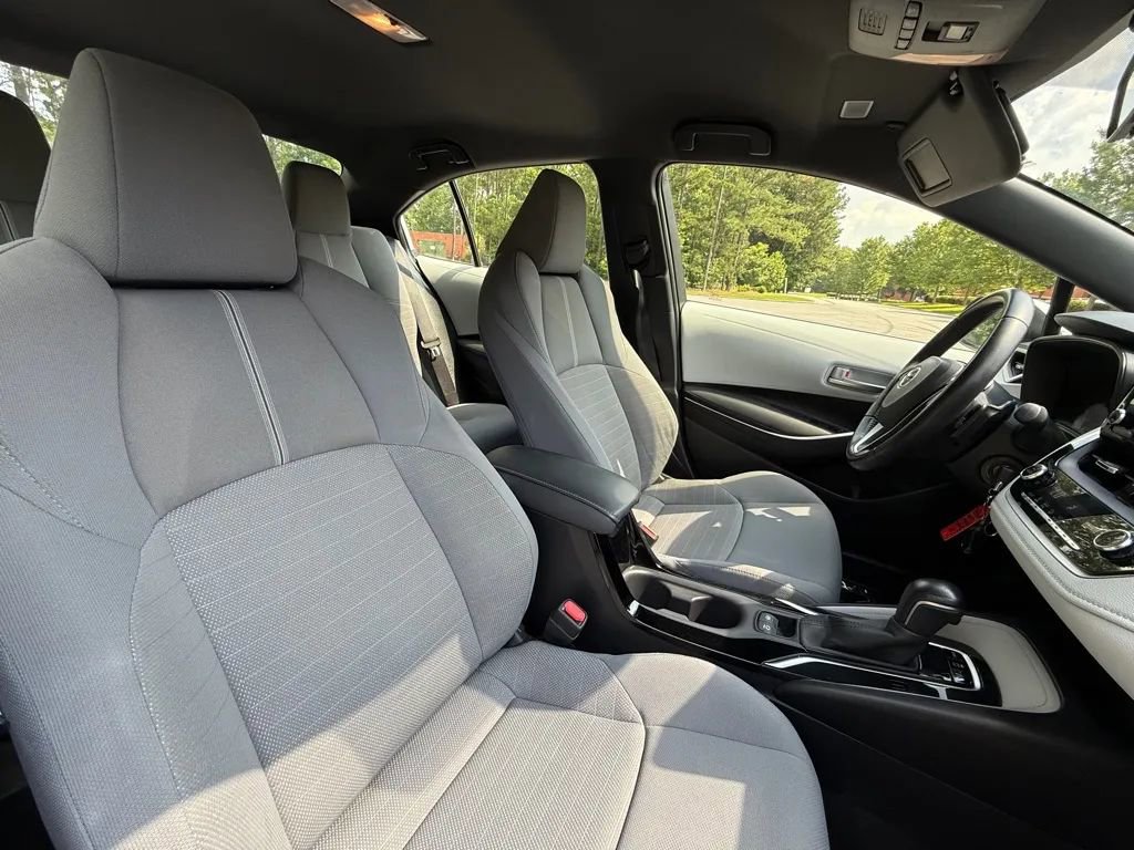 Used 2020 Toyota Corolla SE FWD image 30