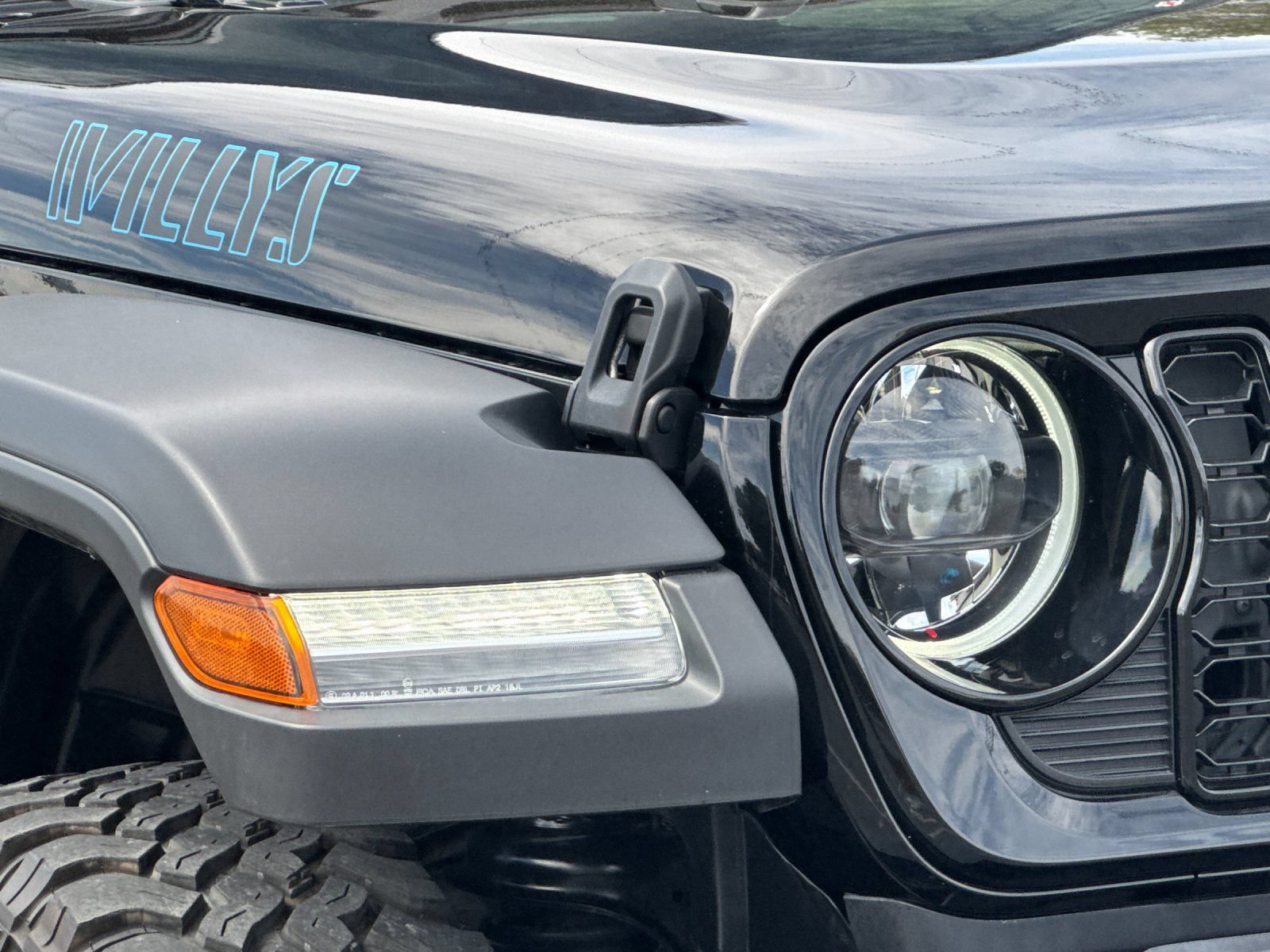 Used 2024 Jeep Wrangler Unlimited AWD/4WD image 37