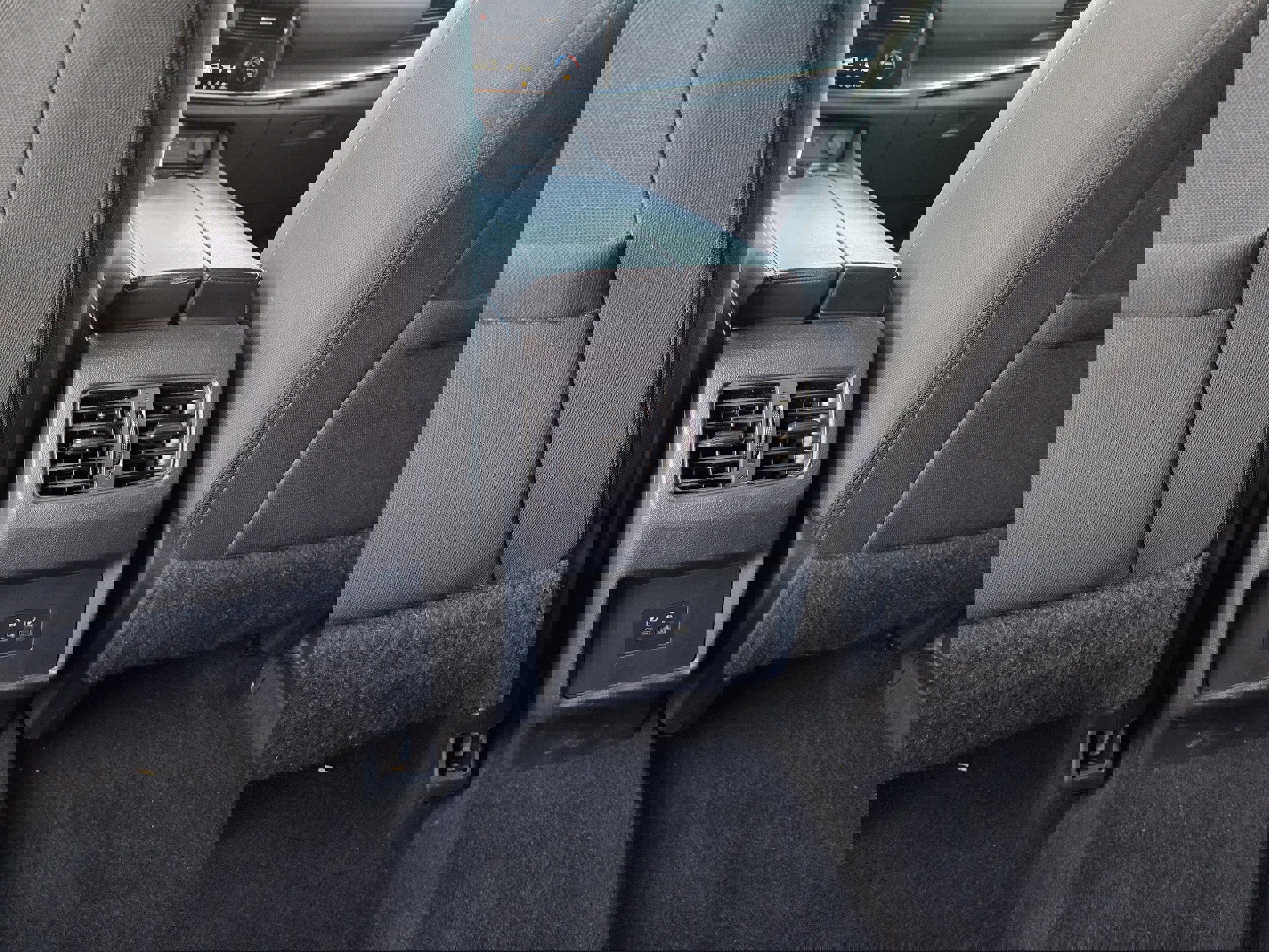 Used 2022 Nissan Rogue SV image 19