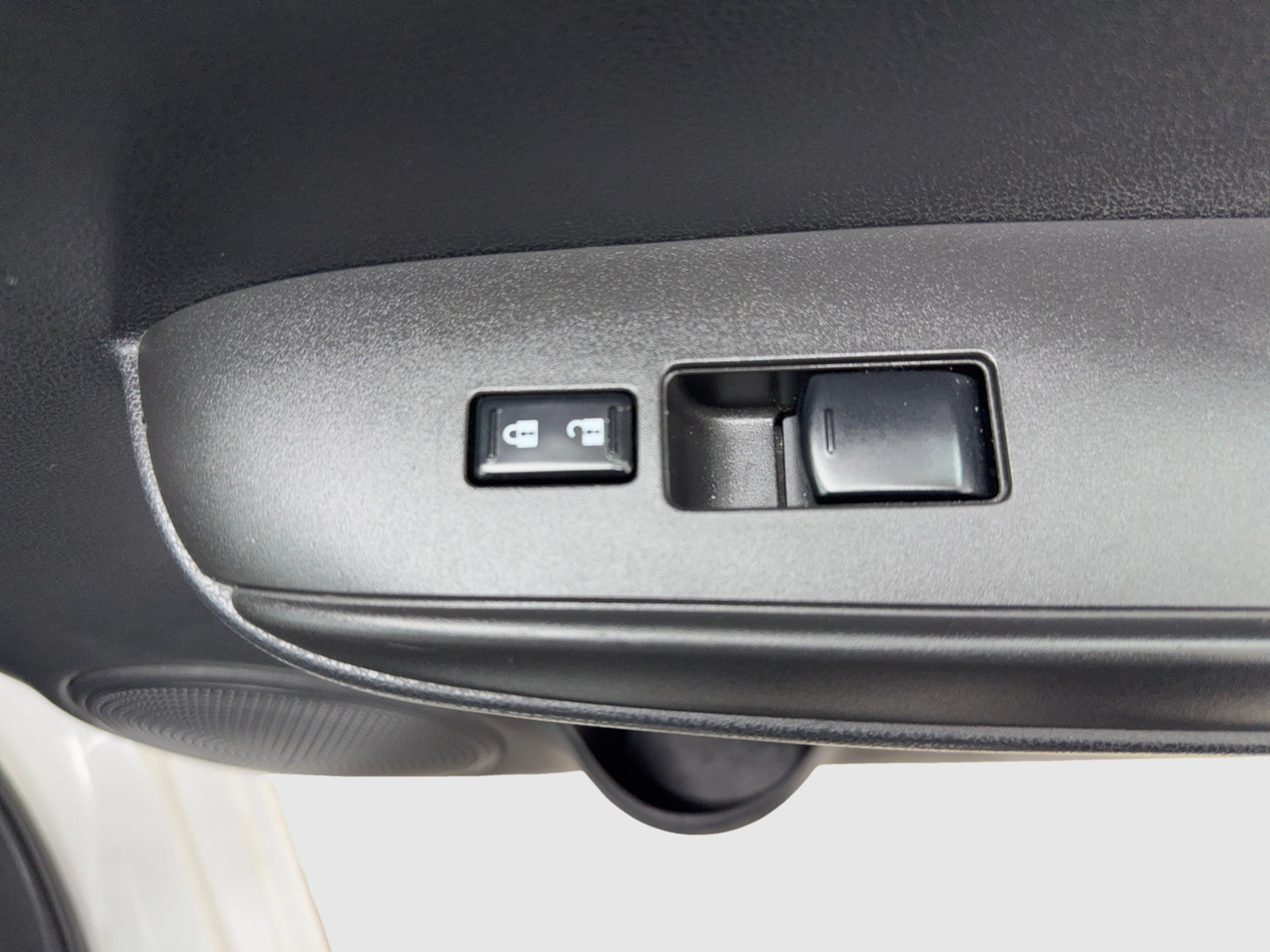 Used 2019 Nissan Versa Note SV FWD image 33