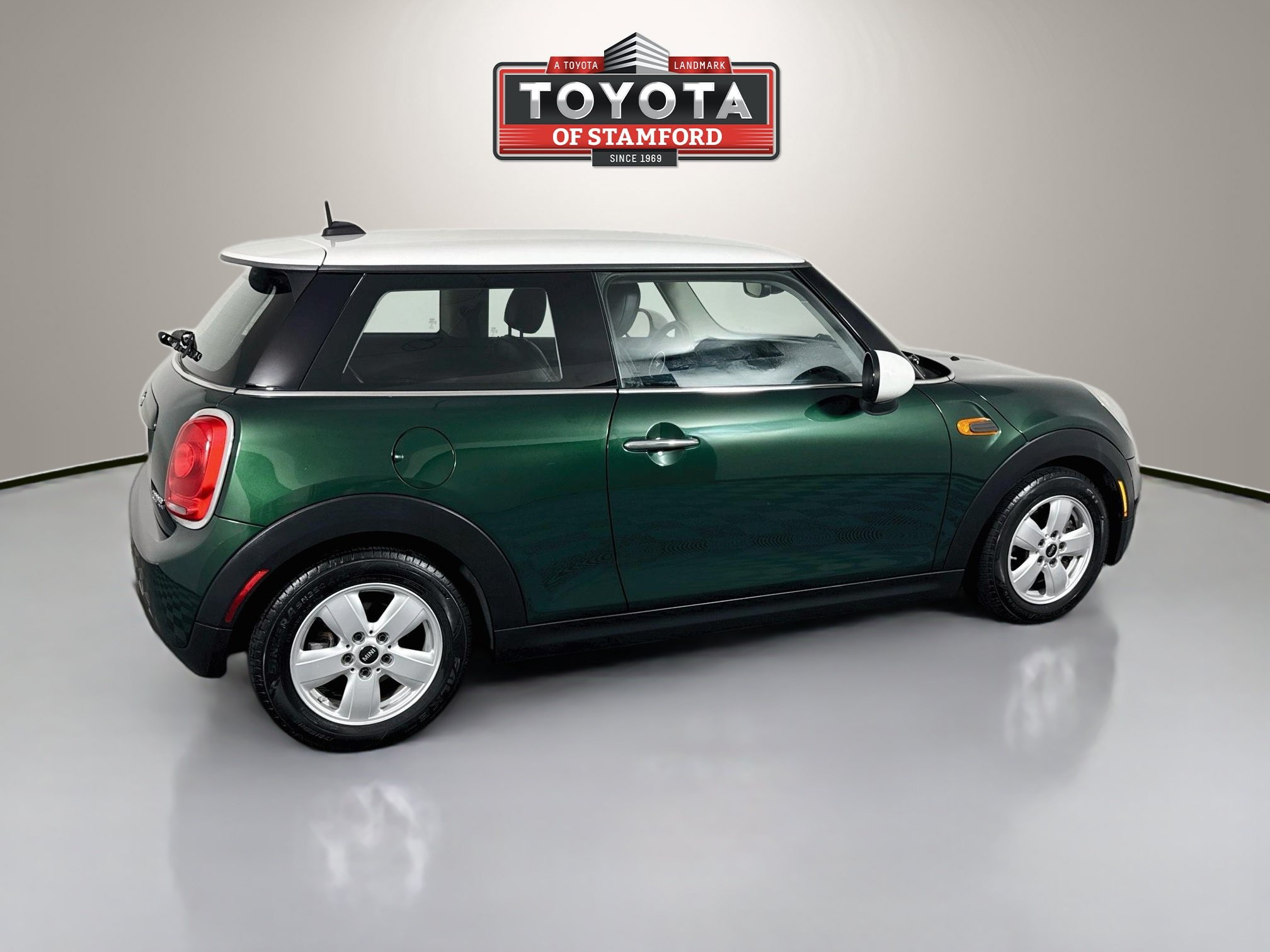 Used 2017 MINI Cooper 2-Door Hardtop FWD image 24
