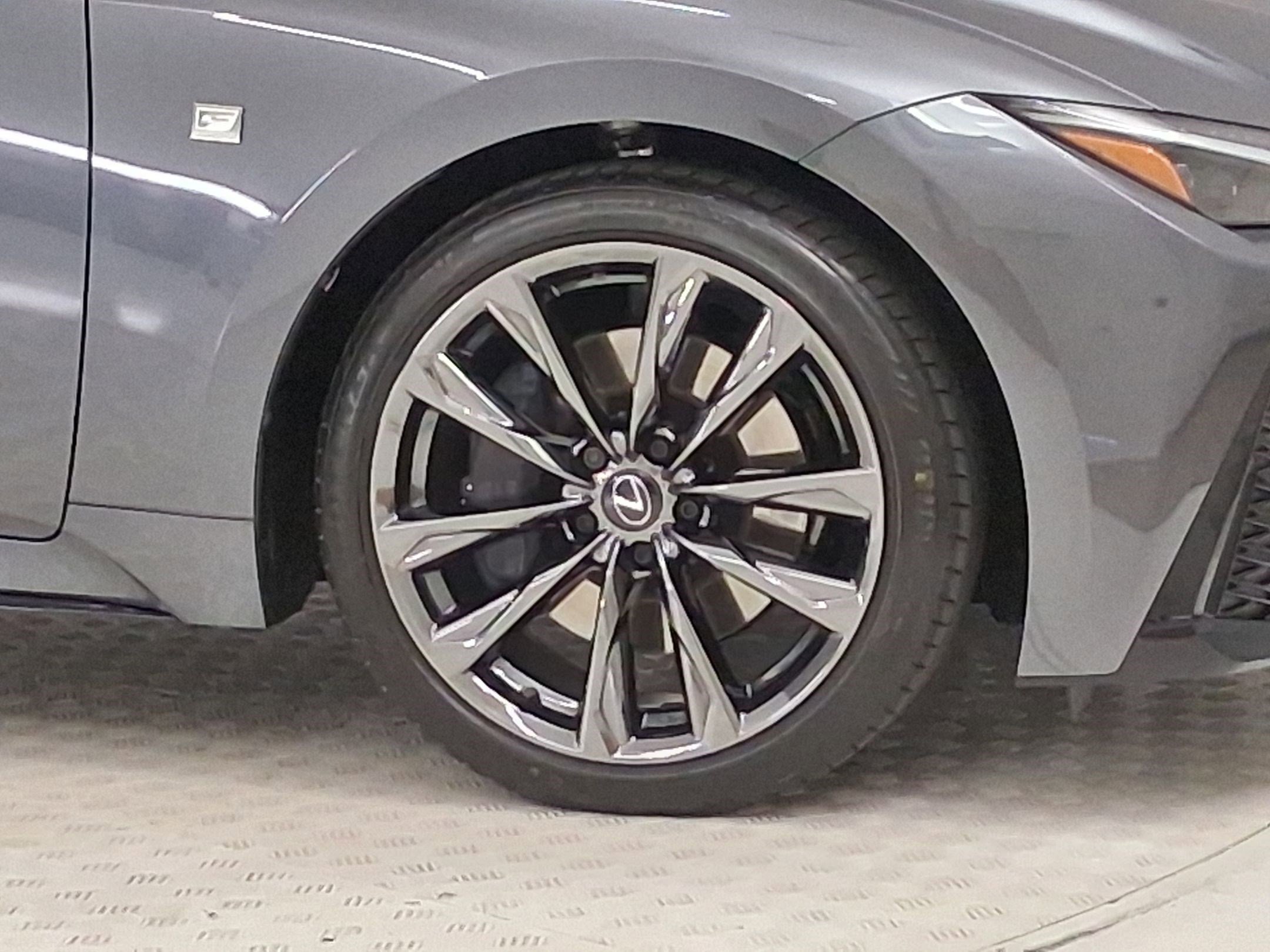 Used 2025 Lexus IS 350 F Sport w/ Navigation Package RWD image 10