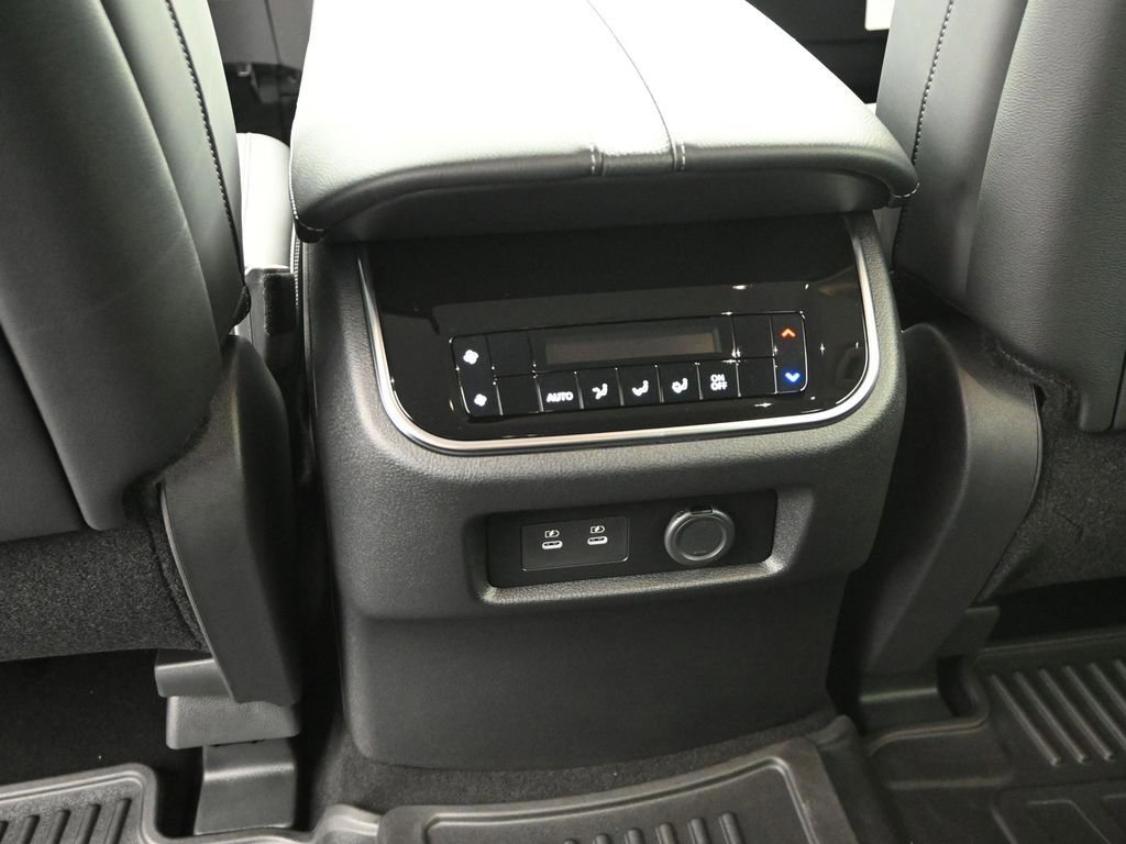 New 2026 Nissan Armada SV image 13