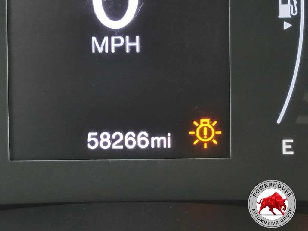 Used 2017 Jeep Renegade Latitude w/ Cold Weather Group AWD/4WD image 35