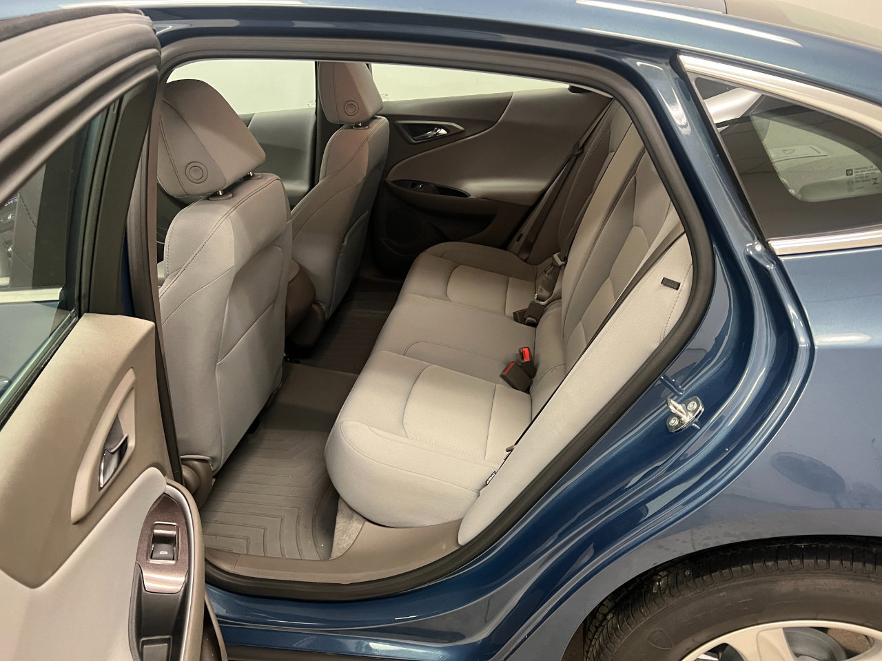 Used 2024 Chevrolet Malibu LS image 21