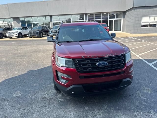 Used 2016 Ford Explorer Sport w/ Equipment Group 401A AWD/4WD image 3