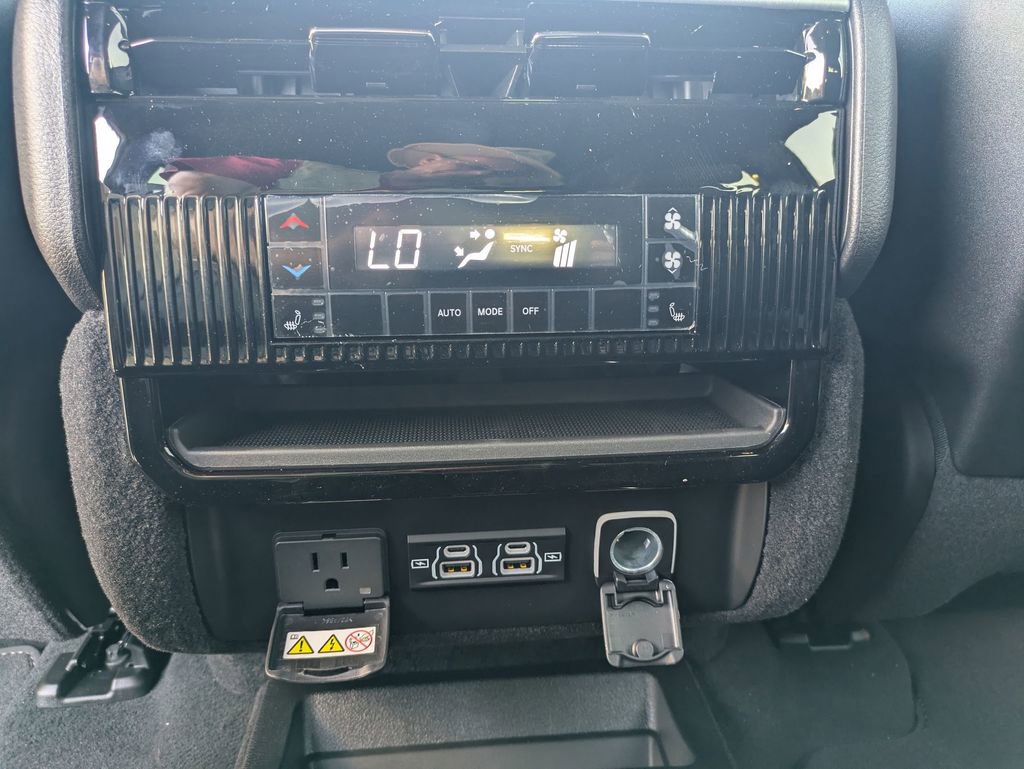 New 2025 Jeep Wagoneer L Series II image 30