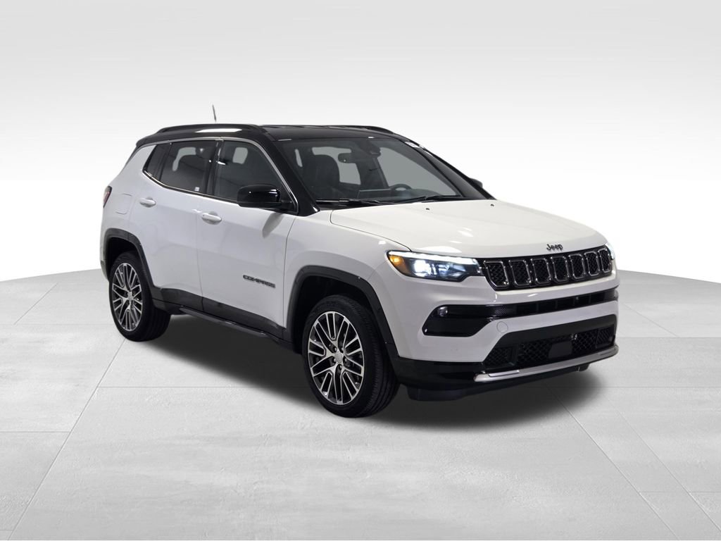 Certified 2024 Jeep Compass Limited w/ Elite Group AWD/4WD image 18