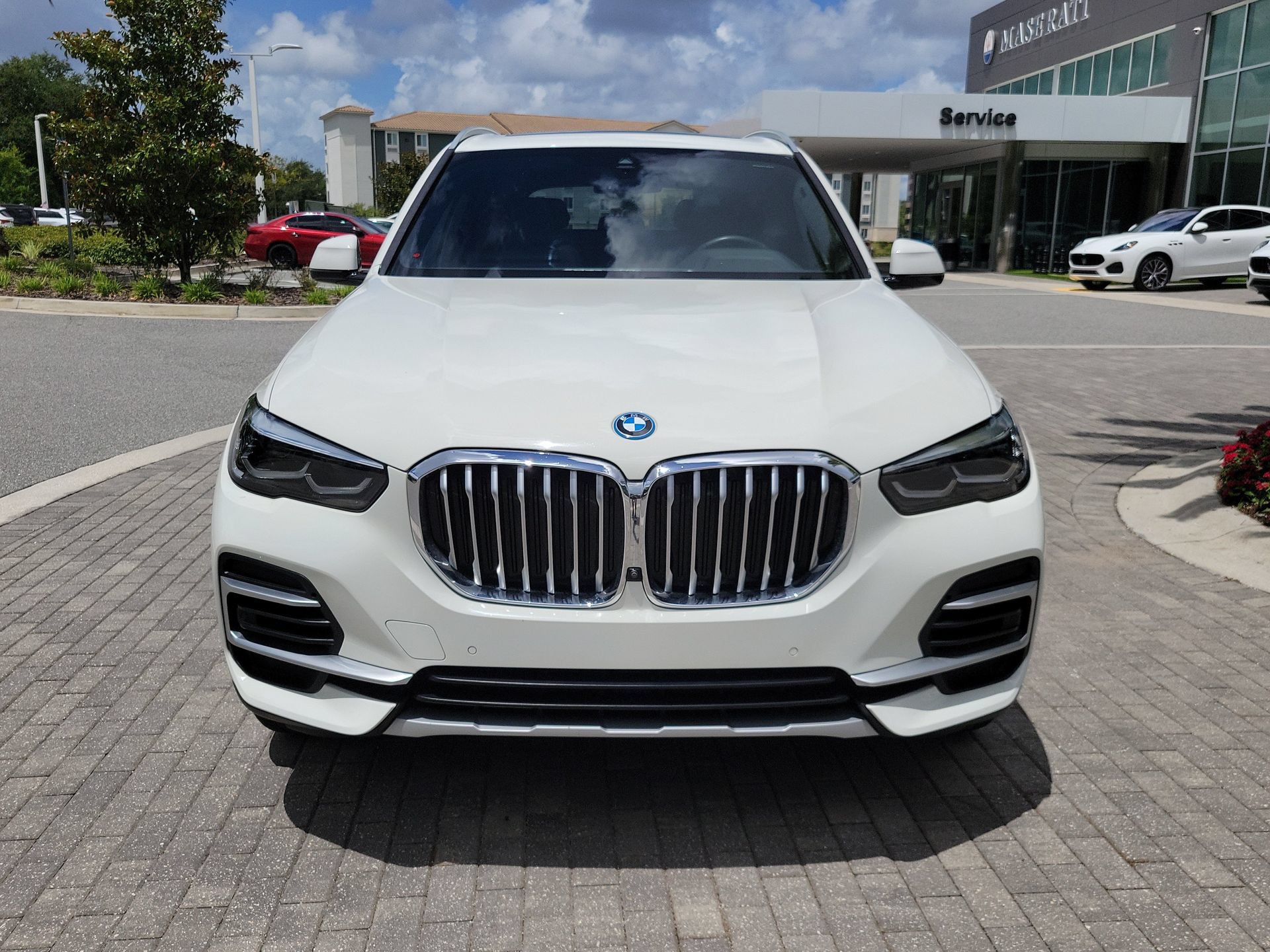 Used 2023 BMW X5 xDrive45e w/ Climate Comfort Package AWD/4WD image 9