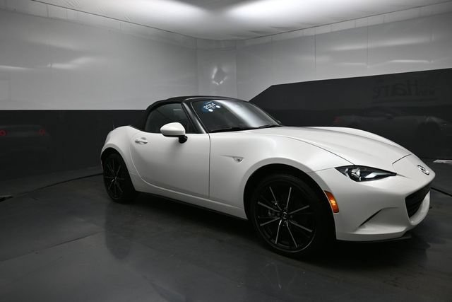 Used 2024 MAZDA MX-5 Miata Grand Touring w/ Weather Package RWD image 30