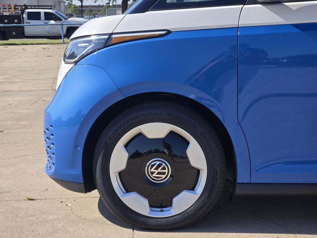 New 2025 Volkswagen ID. Buzz Pro S Plus RWD image 5