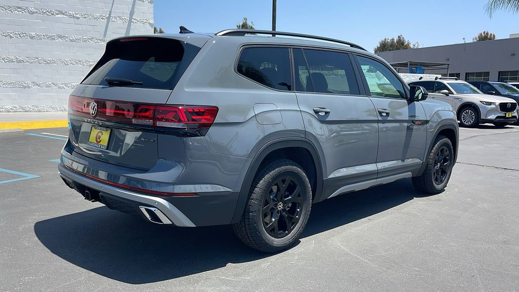 New 2025 Volkswagen Atlas Peak Edition SE AWD/4WD image 4