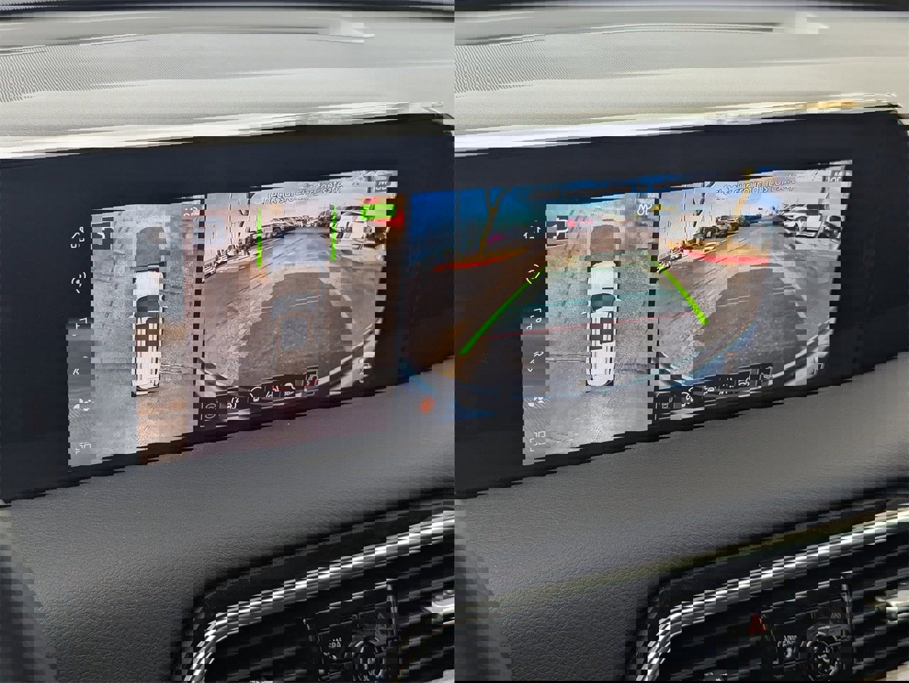 New 2025 Nissan Armada SL image 15