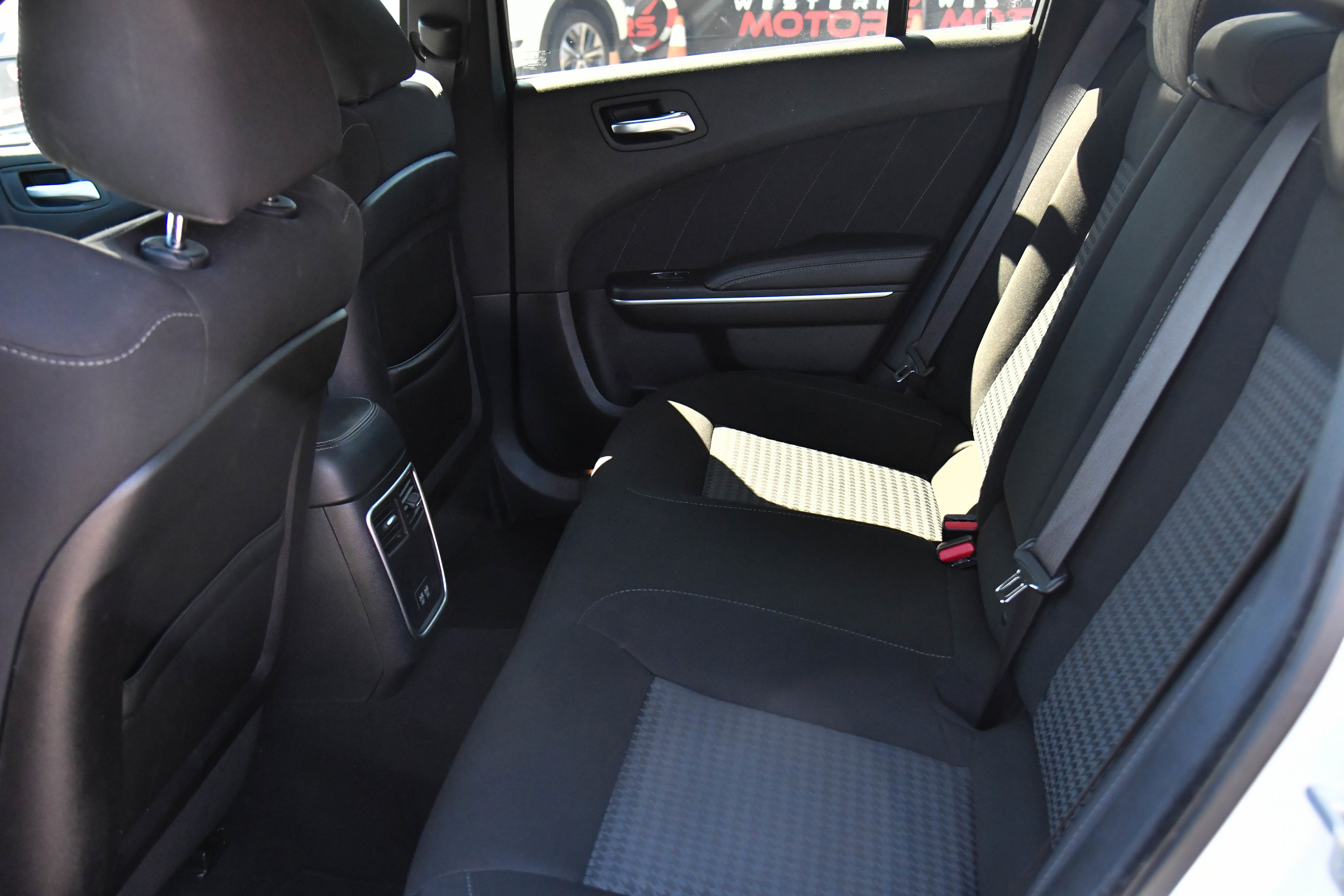 Used 2020 Dodge Charger Scat Pack w/ Dynamics Package RWD image 37