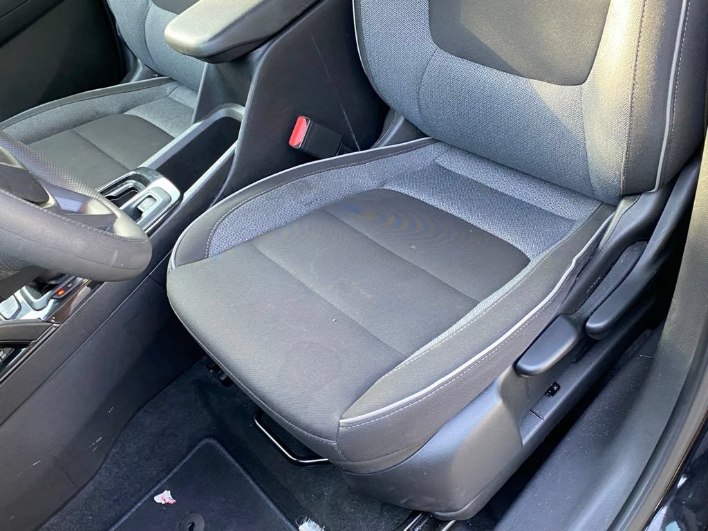 Used 2025 Chevrolet TrailBlazer LT FWD image 23