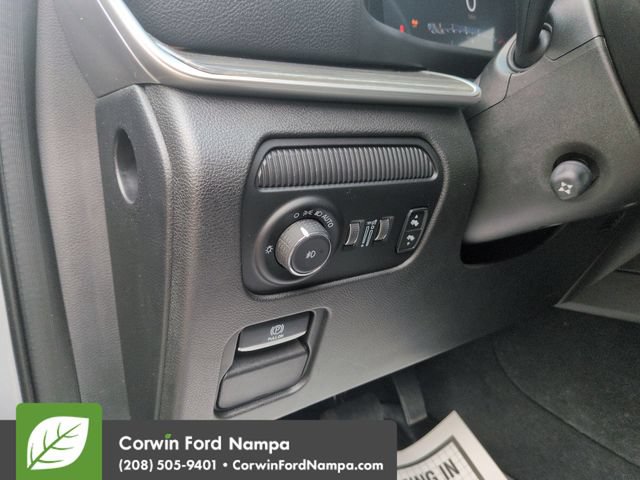 Used 2022 Jeep Wagoneer Series II AWD/4WD image 13