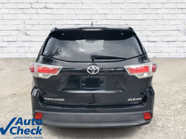 Used 2016 Toyota Highlander XLE AWD/4WD image 3