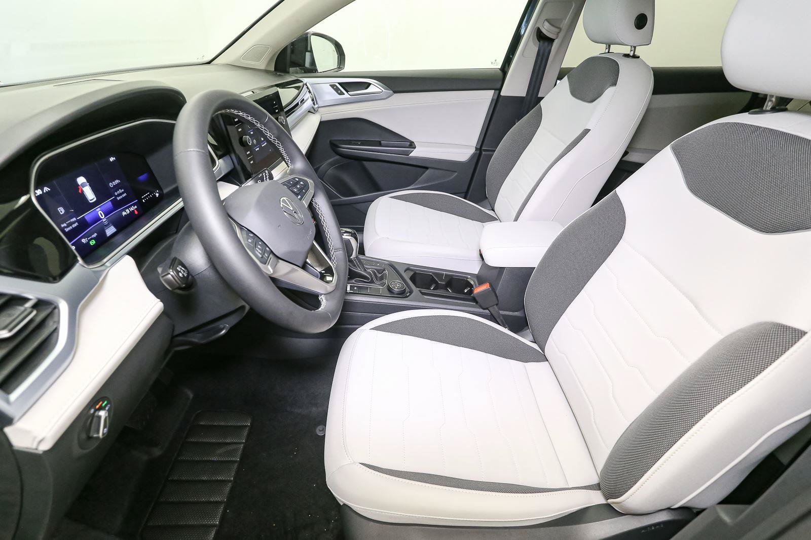 New 2026 Volkswagen Taos SE AWD/4WD image 27