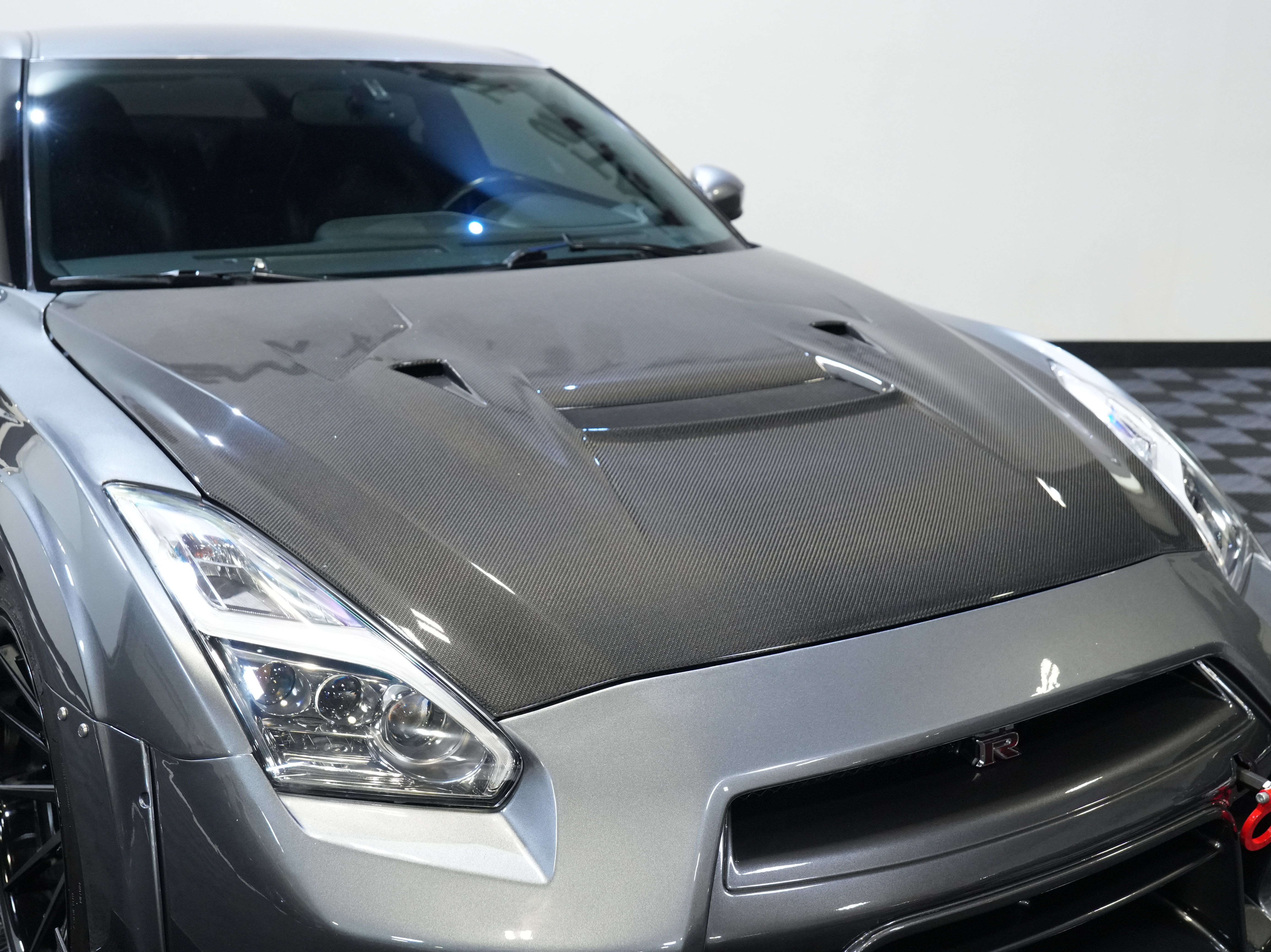 Used 2014 Nissan GT-R Premium AWD/4WD image 12