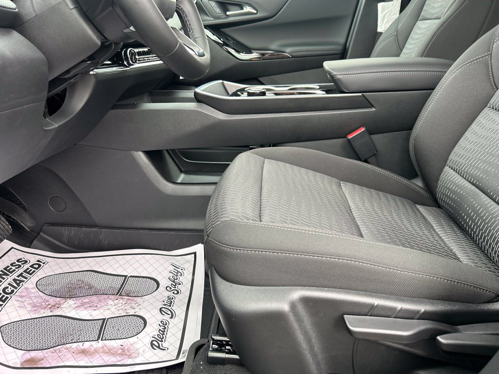 New 2027 Chevrolet Equinox LT AWD/4WD image 13