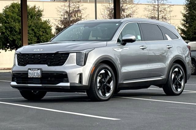 Certified 2025 Kia Sorento SX Prestige image 10