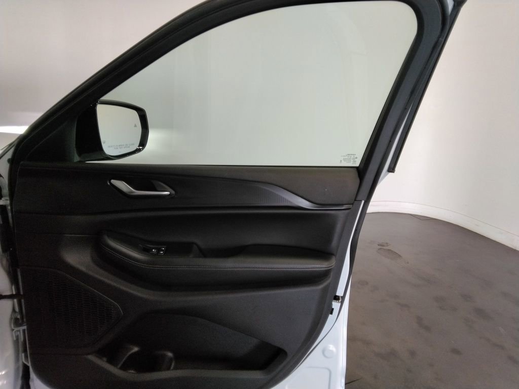 Used 2024 Jeep Grand Cherokee L Laredo AWD/4WD image 43