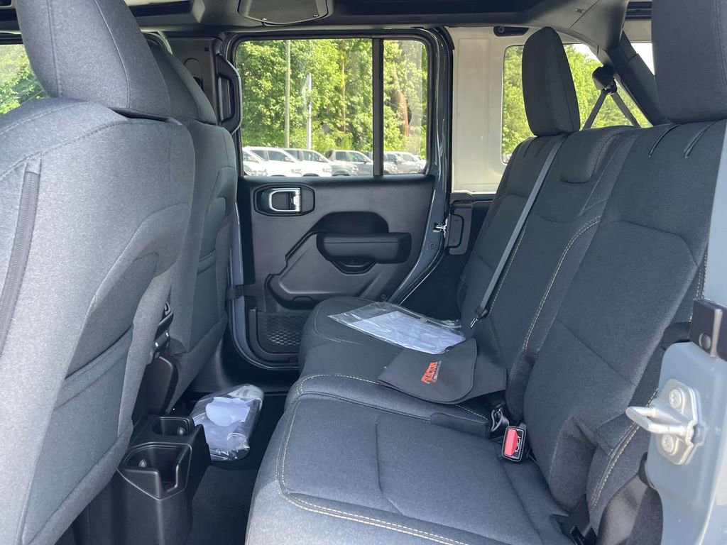 New 2025 Jeep Wrangler Unlimited Sport image 19