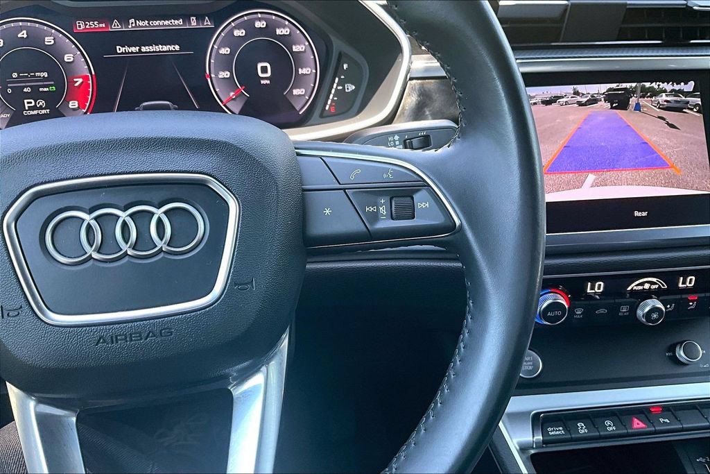 Used 2020 Audi Q3 2.0T Premium Plus w/ Premium Plus Package AWD/4WD image 10